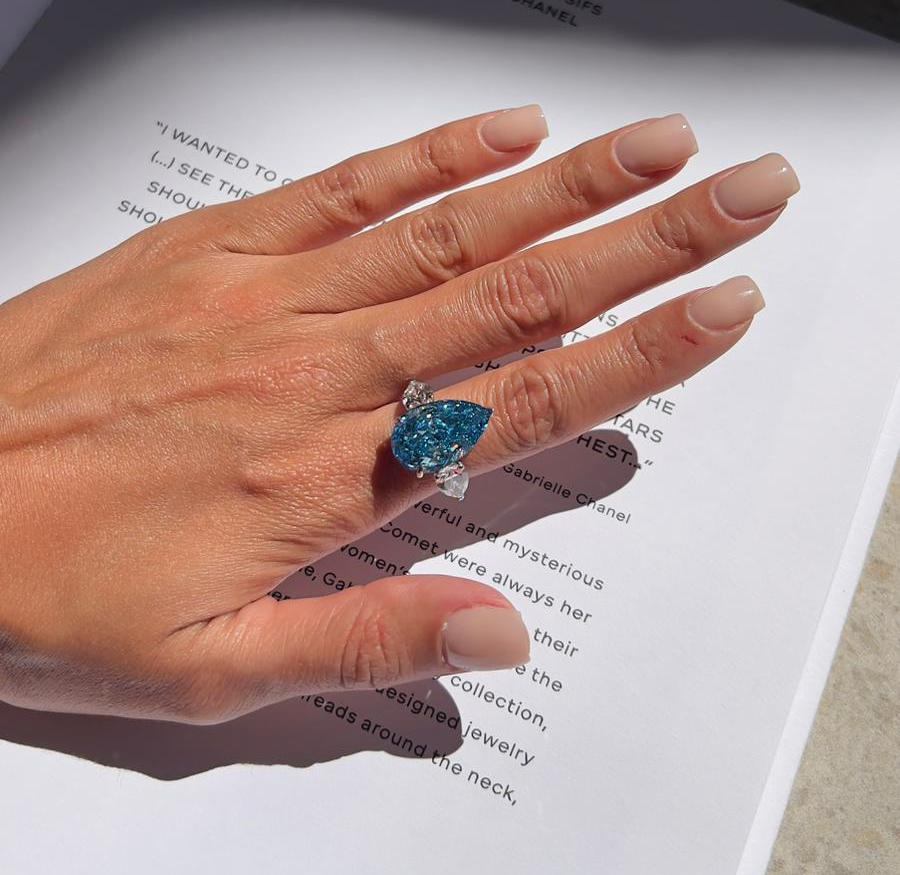 Vivid Blue Pear Diamond Ring