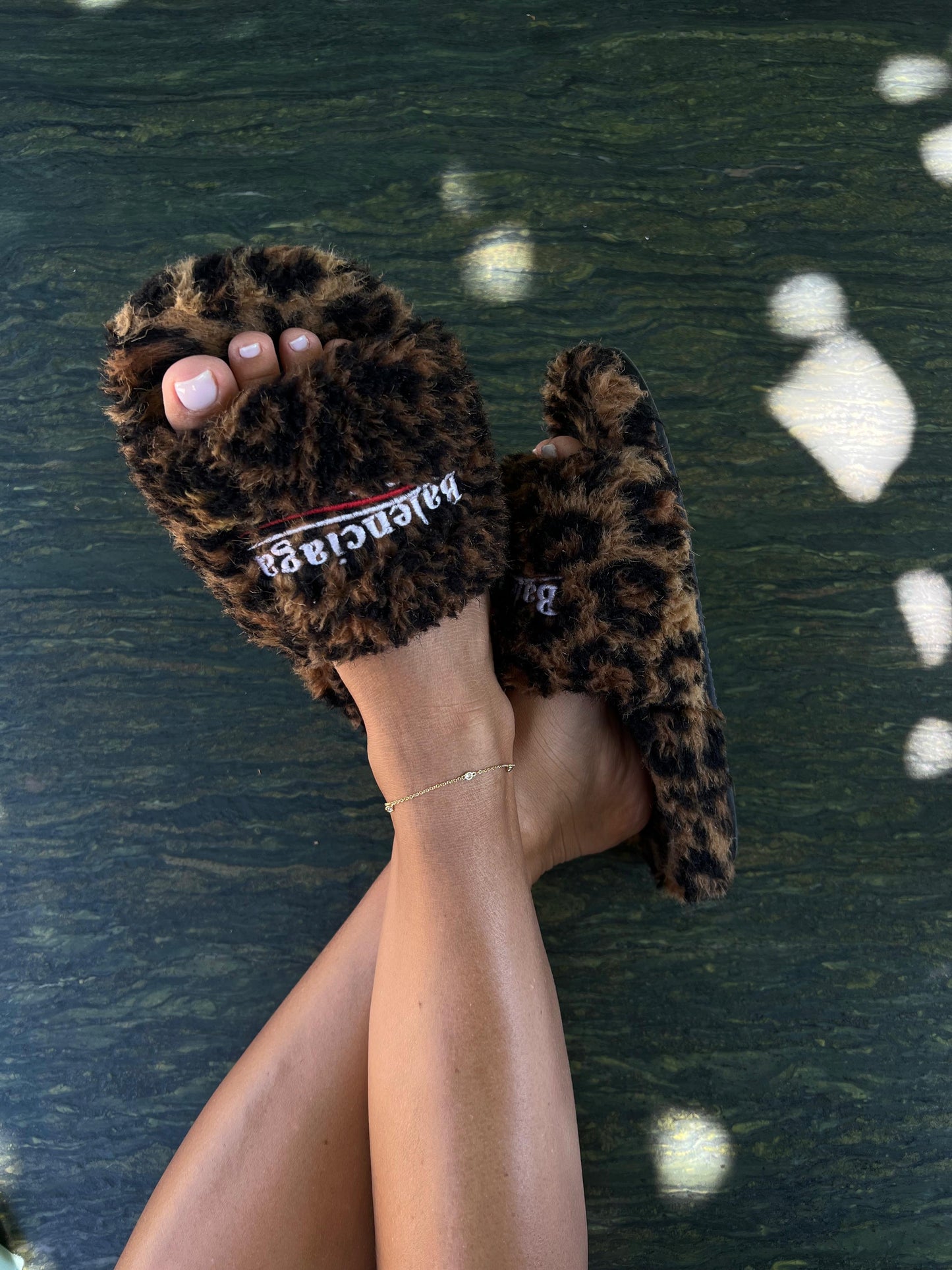 Diamond Bezel Station Anklet